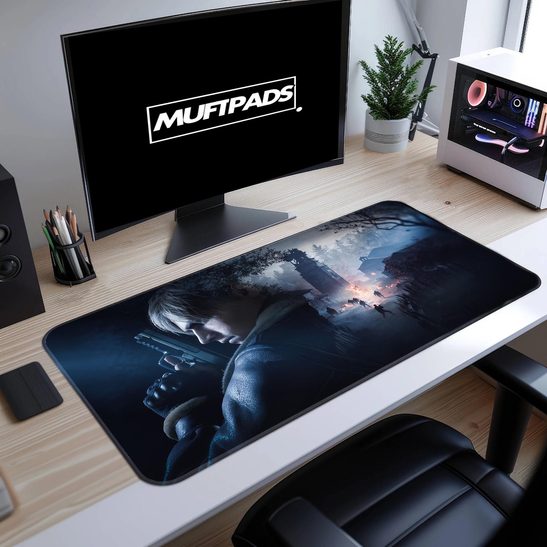 Mouse Pad – Leon Kennedy in Village Horror Scene, RE4 Remake Gaming Desk Mat, Capcom Fan Gift