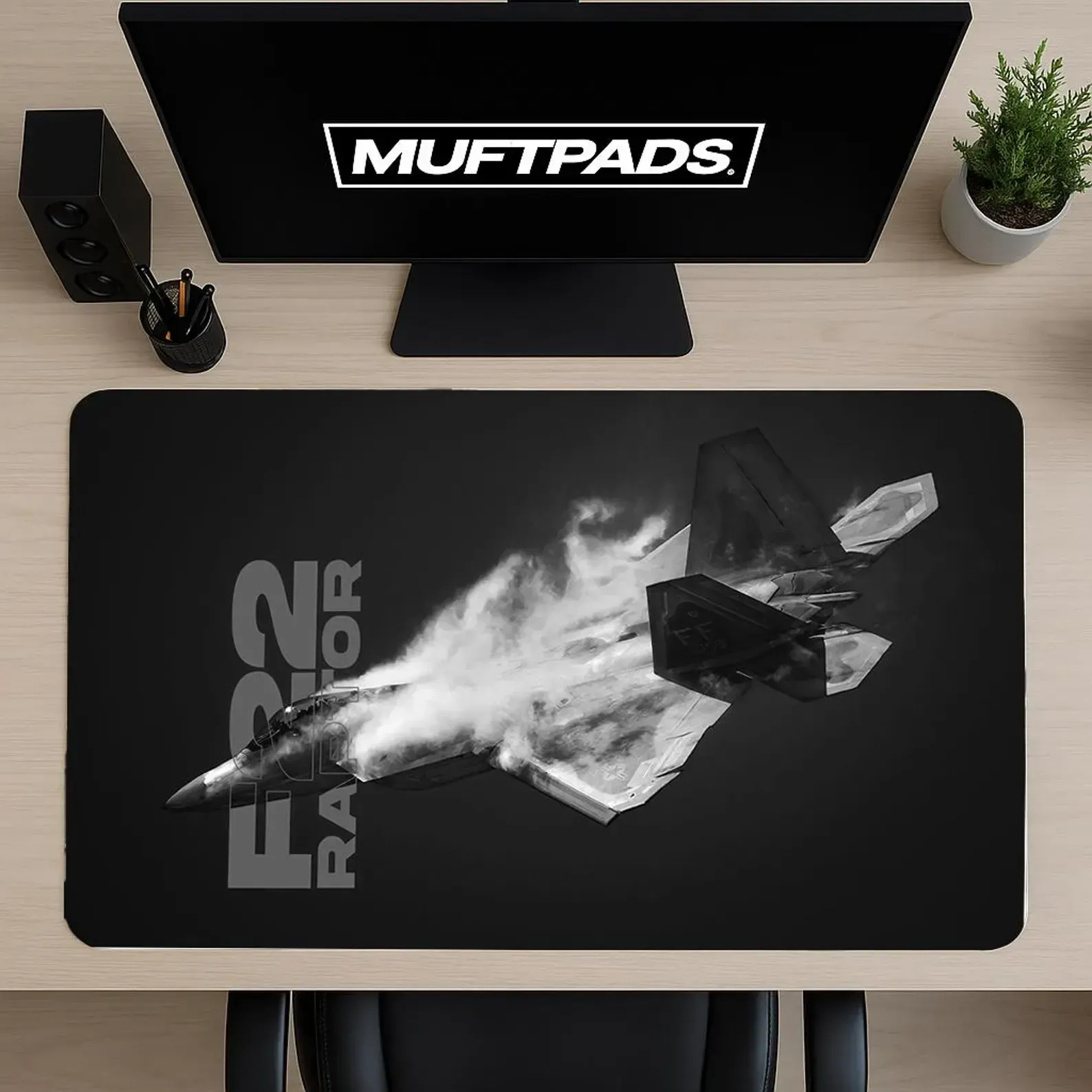 Stealth Fighter Jet Mouse Pad – Modern Military Aircraft Desk Mat – Dark Gaming Setup